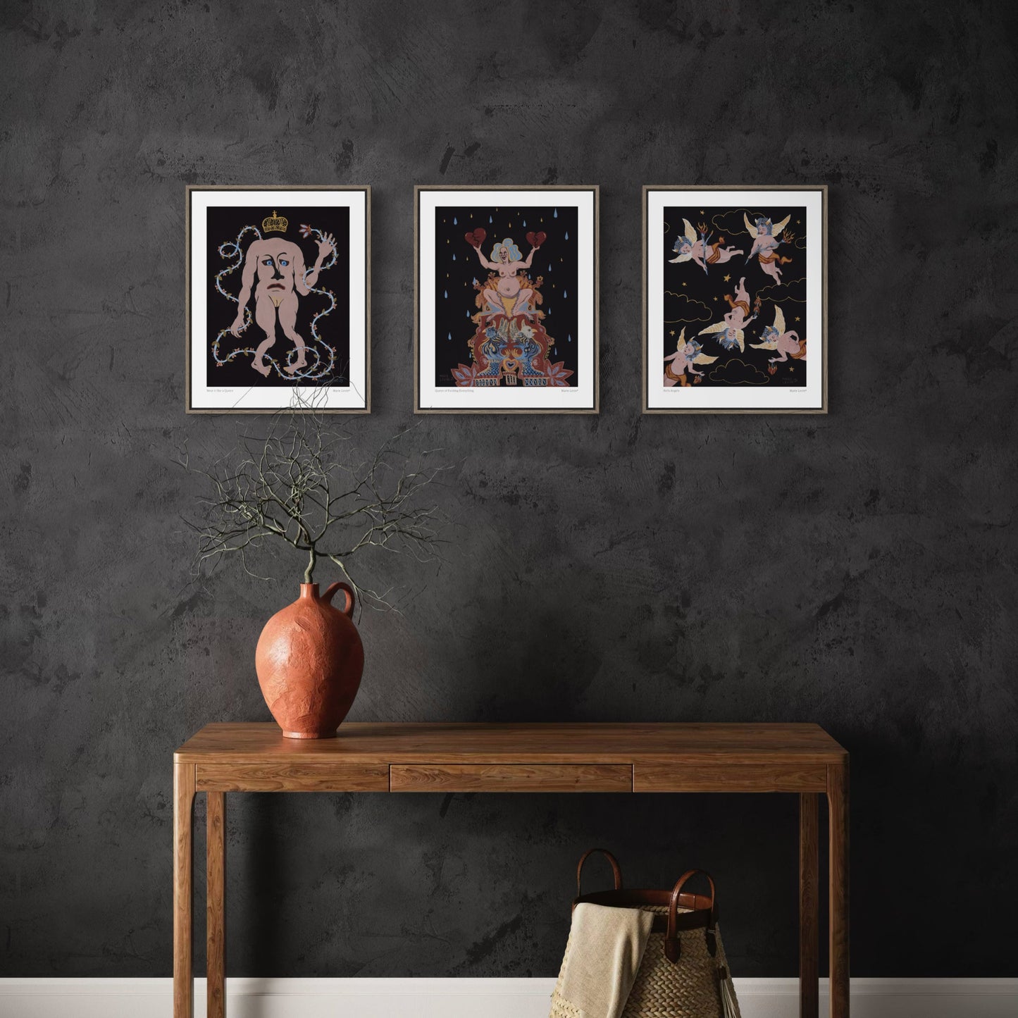 "Wear it like a Queen" - Fine Art Poster